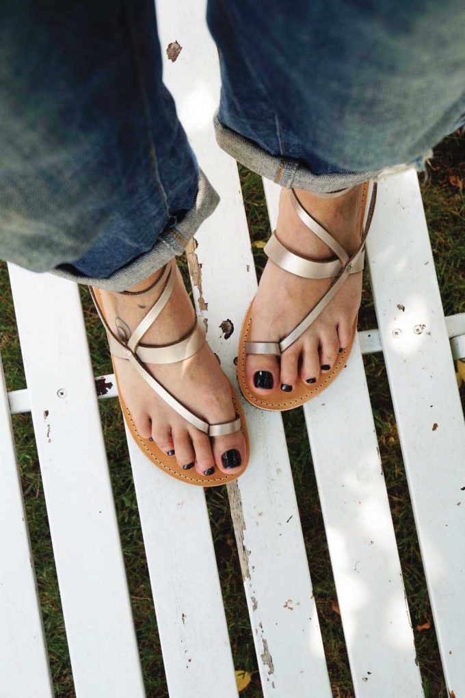 Sandały damskie ze skóry naturalnej FUNKY TOUCH, odcień metaliczny